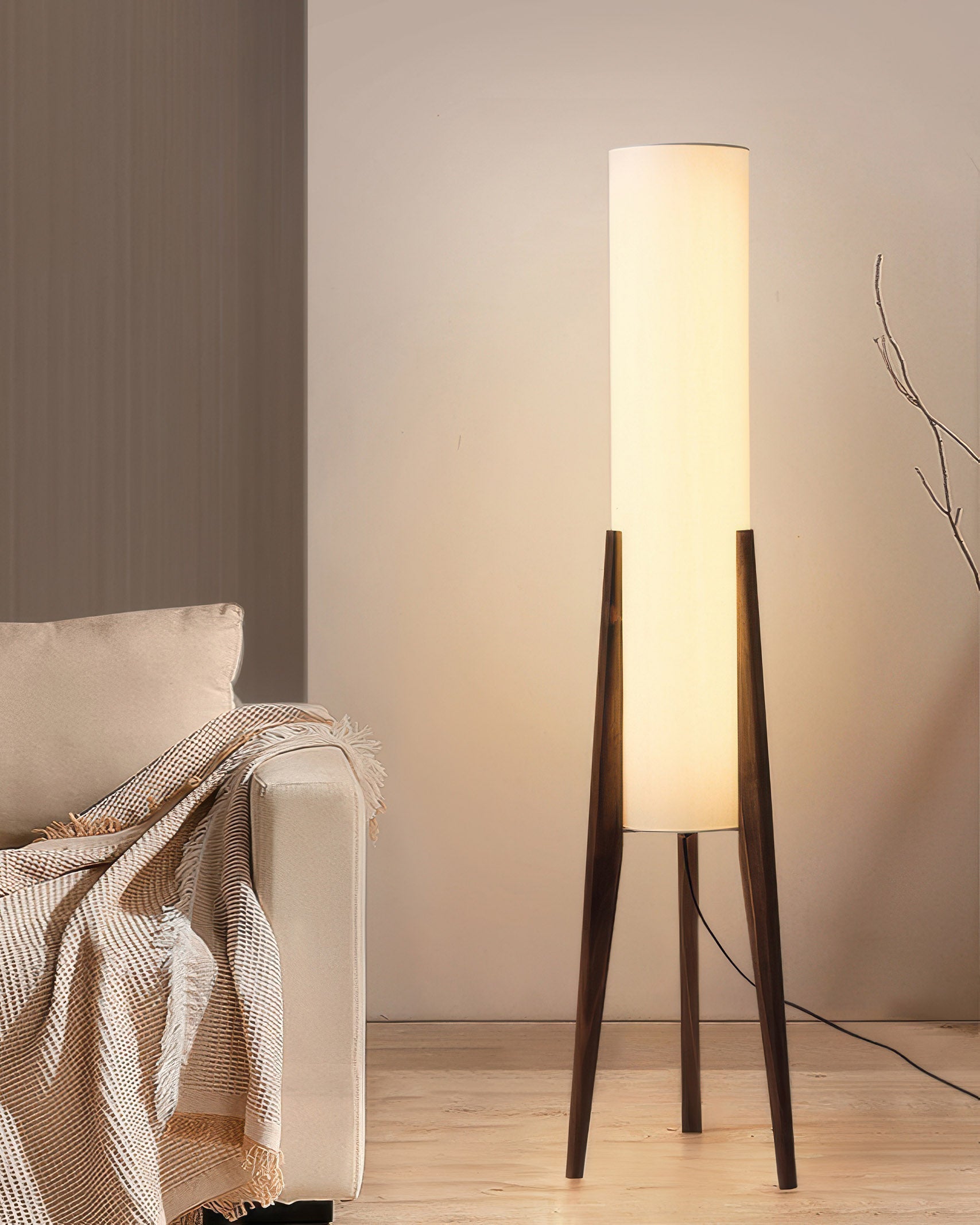 NoceLuxe | Elegante Lampada da Terra in Legno Massello Design Moderno 6