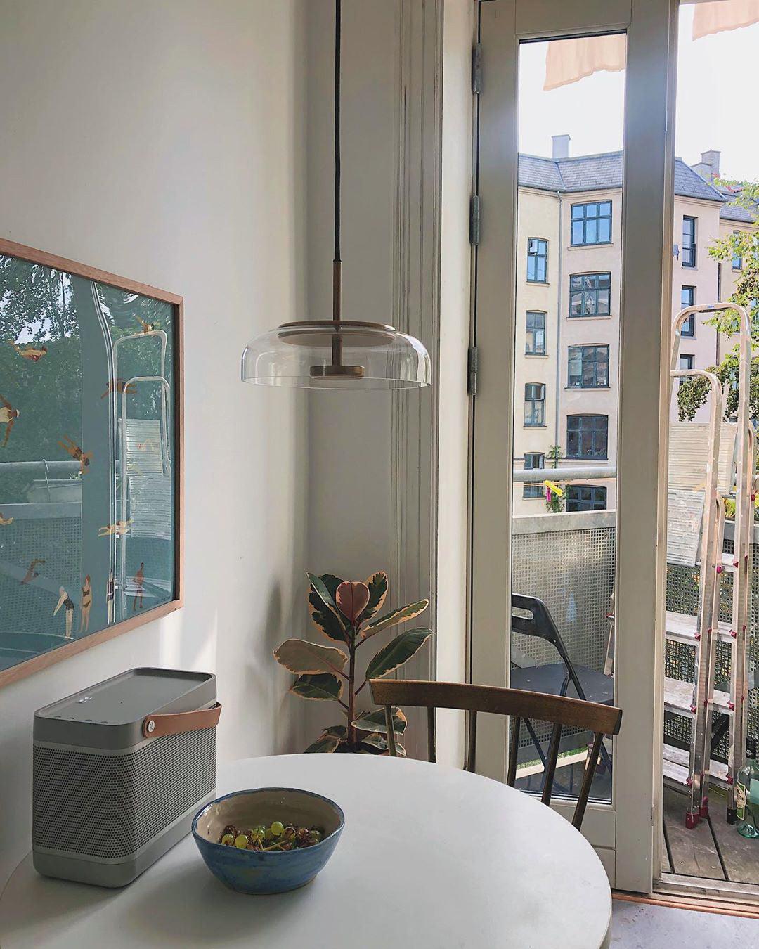 Solara | Elegante Lampada a Sospensione Moderna per Interni in Metallo e Vetro 8